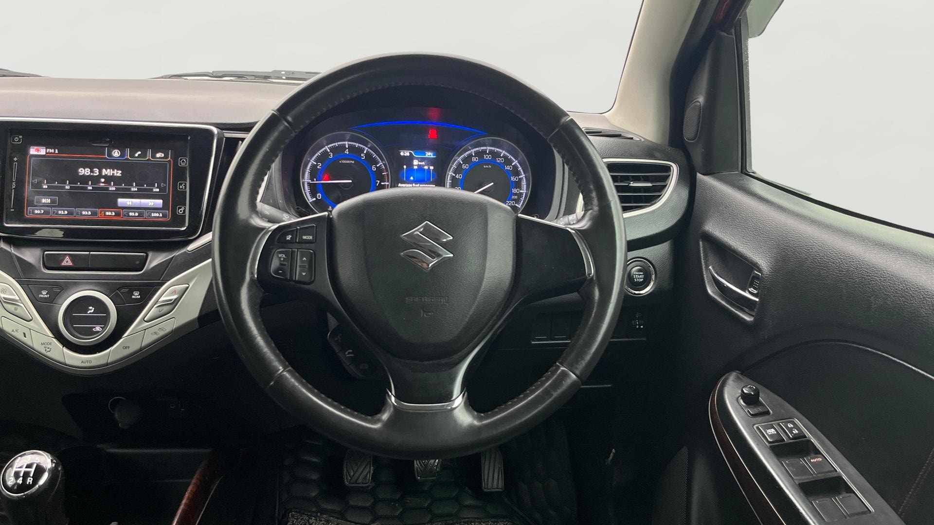 View 2018 Maruti Suzuki 1000 Base Variant Image 20 Used 2018 Maruti Suzuki 1000 Base Variant Image 20