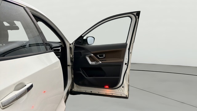 View Tata Harrier Image 46 Used Tata Harrier Image 46
