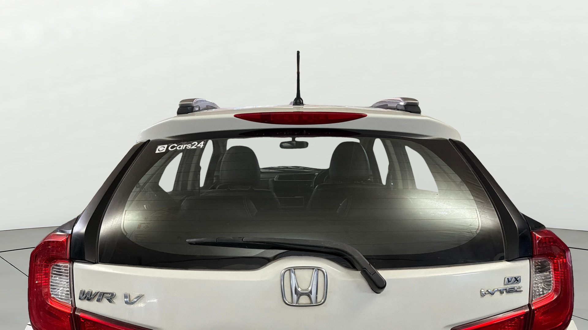 View 2018 Honda WR-V S MT Diesel Edge Edition Image 4 Used 2018 Honda WR-V S MT Diesel Edge Edition Image 4