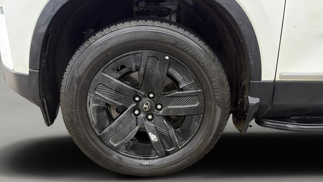 View Tata Harrier Image 30 Used Tata Harrier Image 30