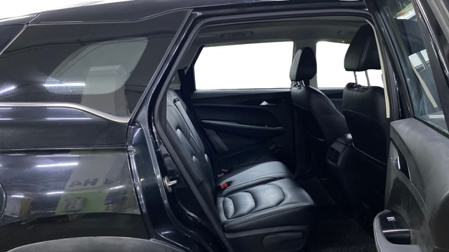 View MG Hector Image 37 Used MG Hector Image 37