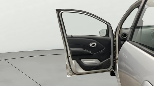View Datsun Redi GO Image 30 Used Datsun Redi GO Image 30