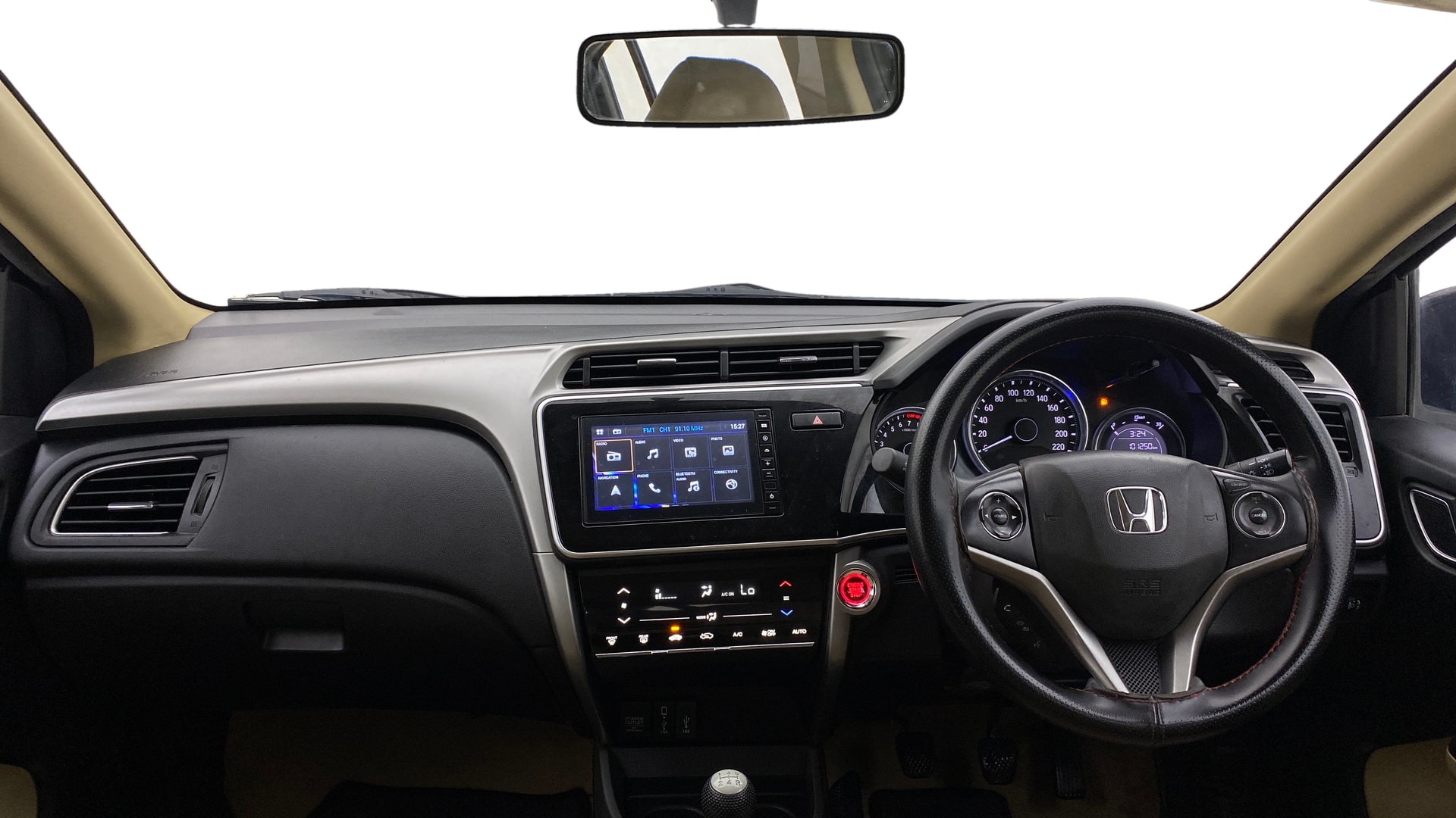 View 2022 Honda City ZX MT Diesel Anniversary Edition Image 16 Used 2022 Honda City ZX MT Diesel Anniversary Edition Image 16