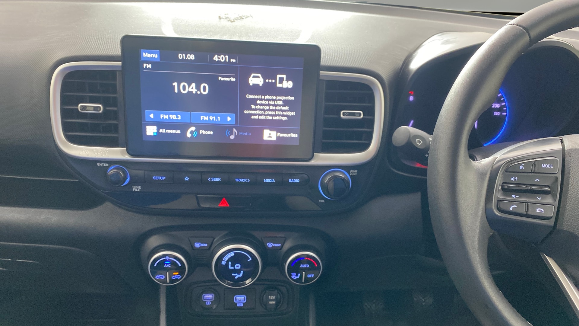 View 2019 Hyundai Venue SX 1.0 Petrol Image 17 Used 2019 Hyundai Venue SX 1.0 Petrol Image 17