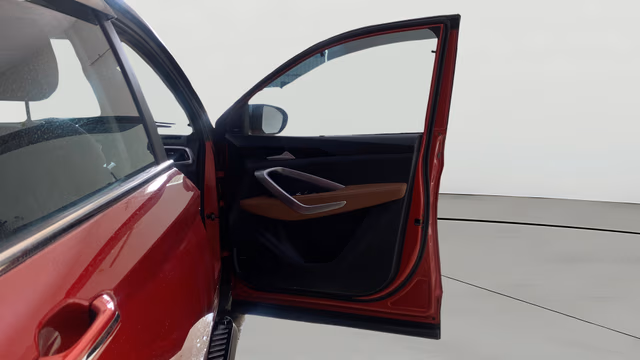 View MG Hector Plus Image 49 Used MG Hector Plus Image 49