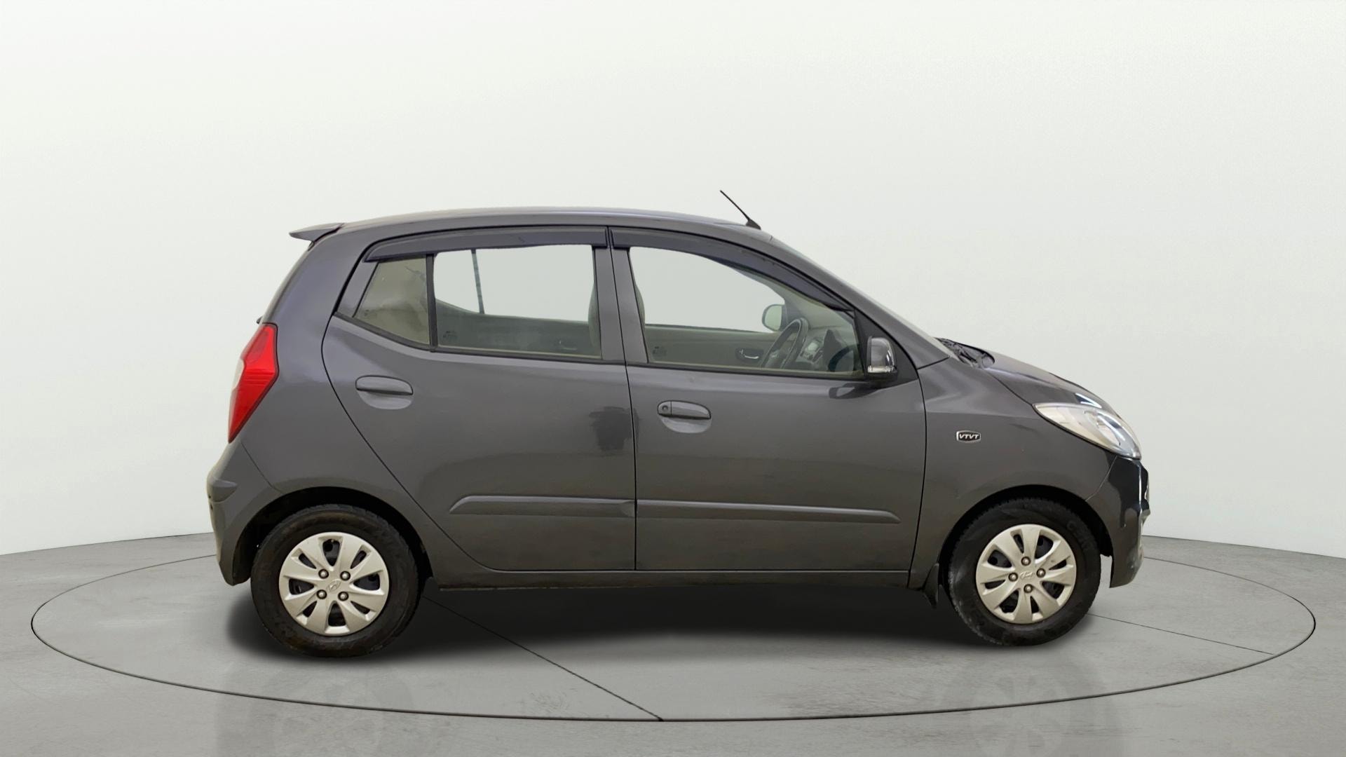View 2013 Hyundai i10 1.2 Sportz MT Image 8 Used 2013 Hyundai i10 1.2 Sportz MT Image 8
