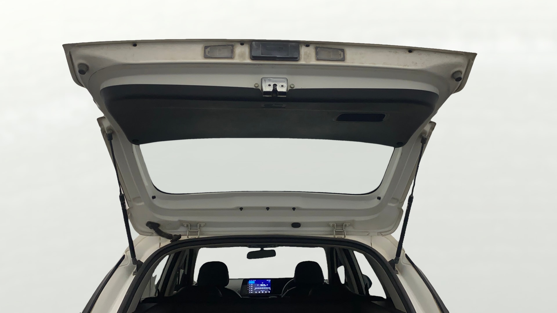 View 2020 Kia Sonet HTK Plus Petrol Image 17 Used 2020 Kia Sonet HTK Plus Petrol Image 17