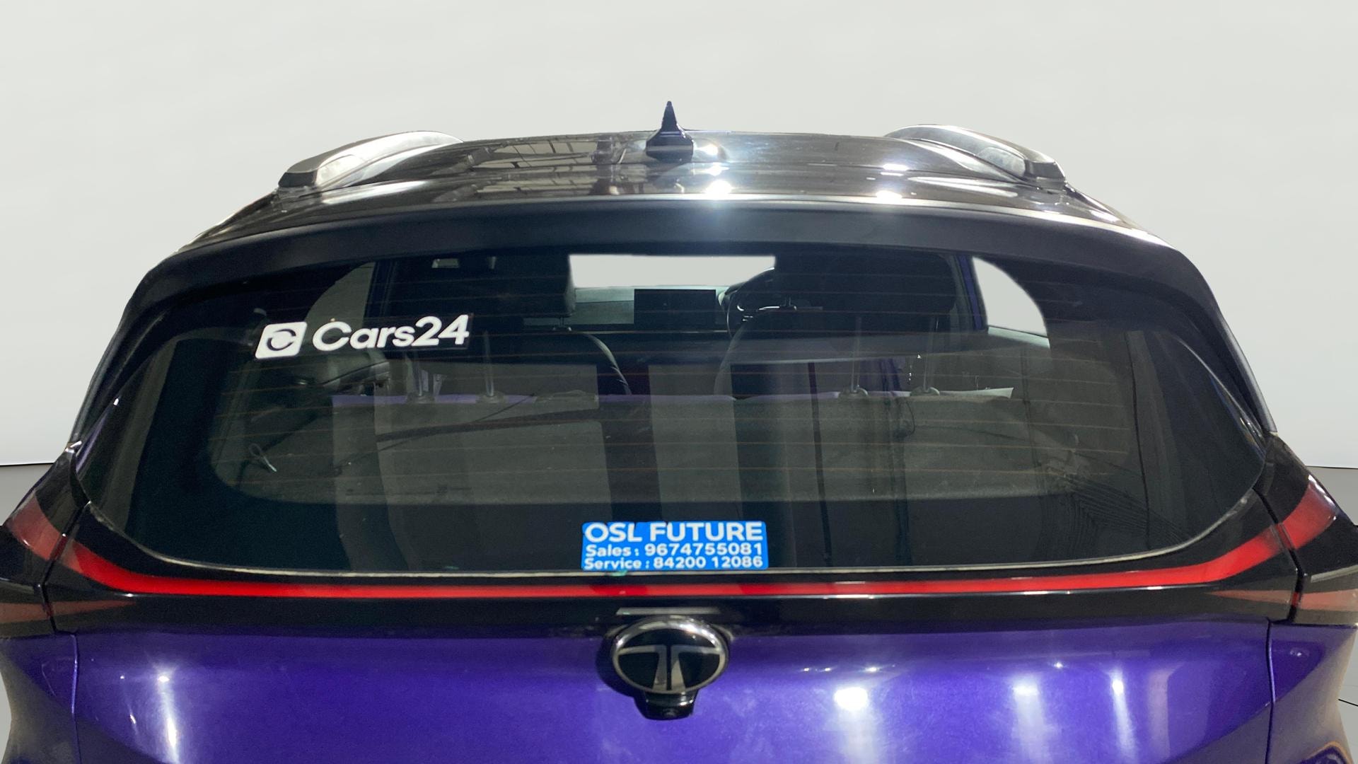 View 2025 Tata Nexon Revotron XE Image 4 Used 2025 Tata Nexon Revotron XE Image 4