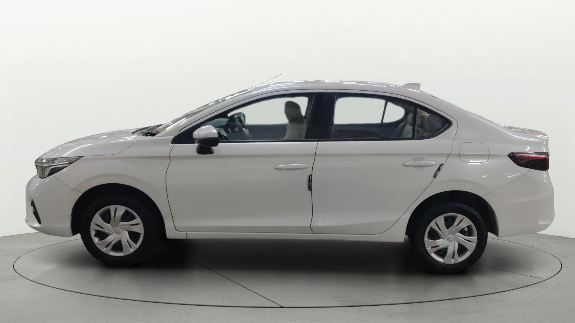 View 2024 Honda City ZX MT Diesel Anniversary Edition Image 25 Used 2024 Honda City ZX MT Diesel Anniversary Edition Image 25