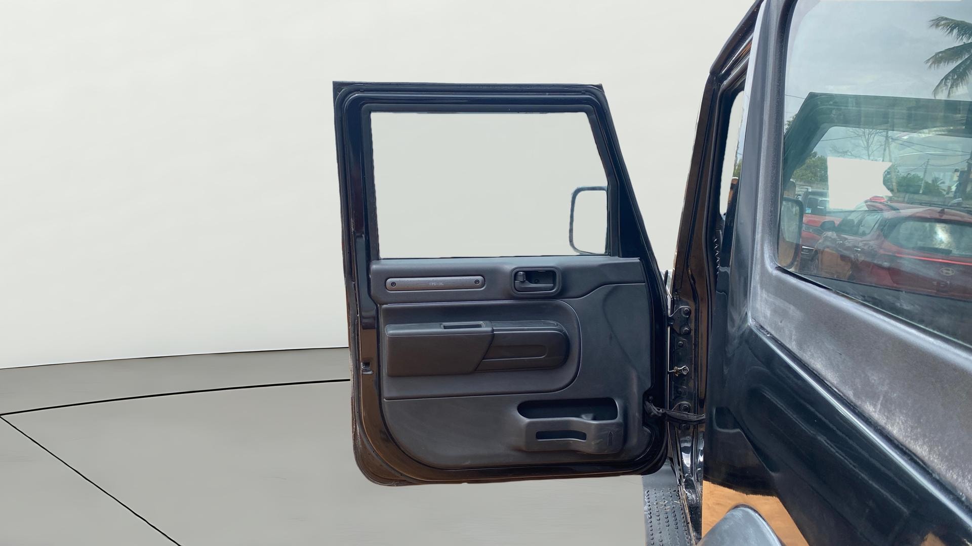 View 2023 Mahindra Thar AX Standard Manual Soft Top 6 Seater Image 29 Used 2023 Mahindra Thar AX Standard Manual Soft Top 6 Seater Image 29