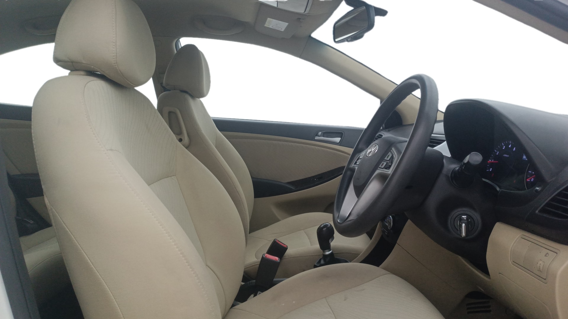 View 2017 Hyundai Verna 1.6 VTVT SX Image 18 Used 2017 Hyundai Verna 1.6 VTVT SX Image 18