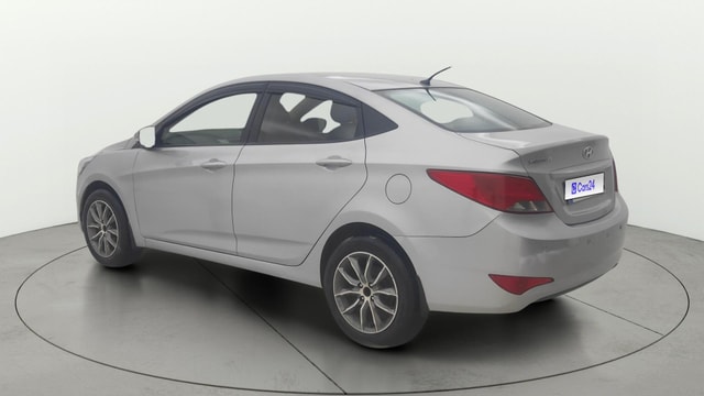View Hyundai Fluidic Verna Image 2 Used Hyundai Fluidic Verna Image 2