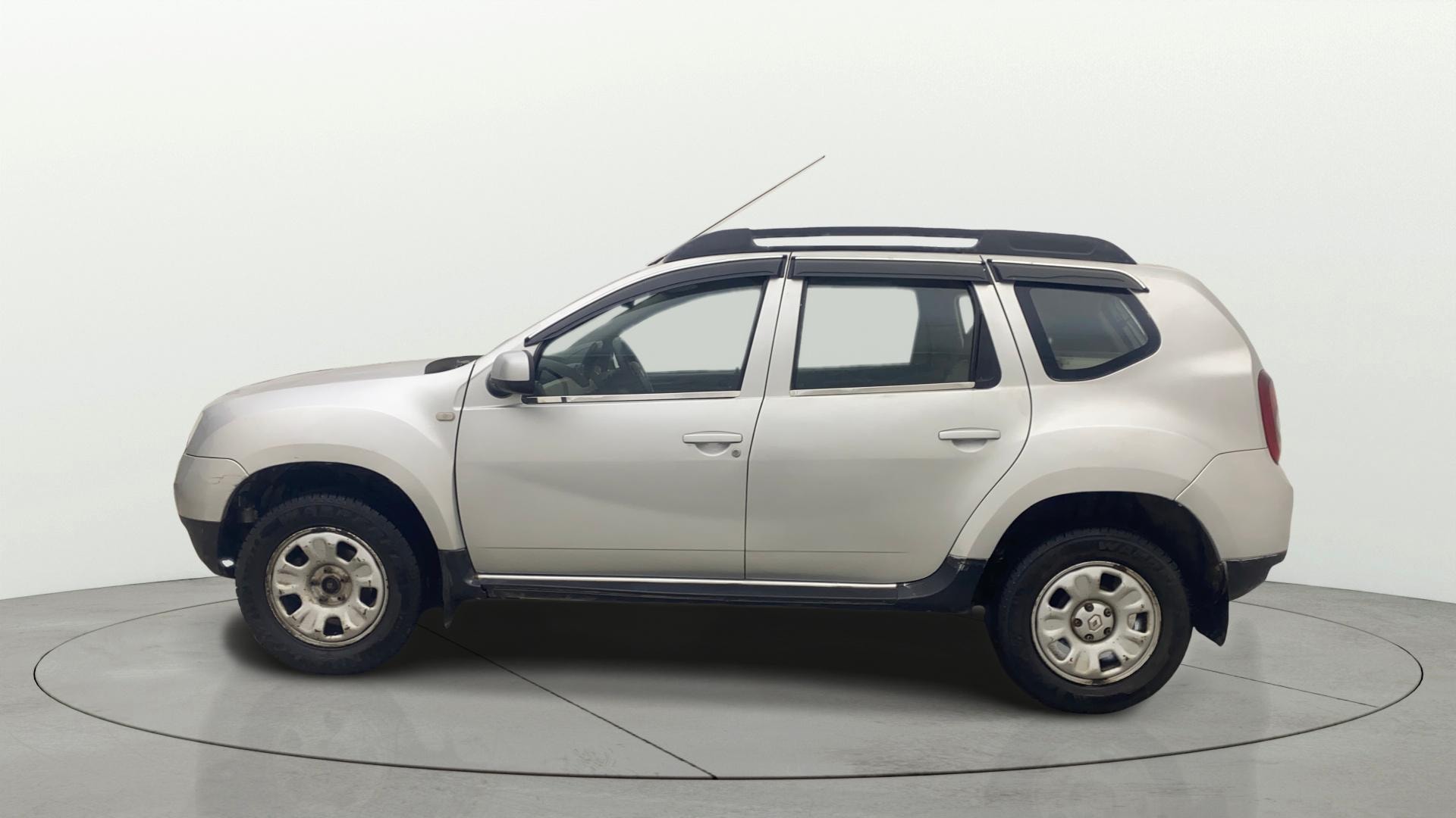 View 2015 Renault Duster 85 PS RxL plus Diesel Image 26 Used 2015 Renault Duster 85 PS RxL plus Diesel Image 26