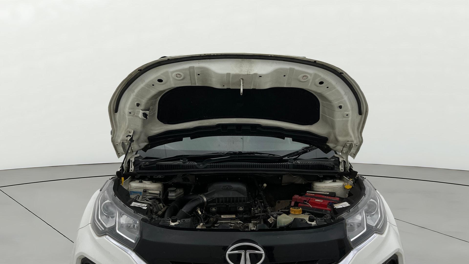 View 2020 Tata Nexon Revotron XM Image 31 Used 2020 Tata Nexon Revotron XM Image 31