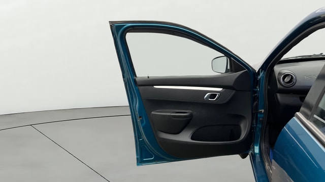 View Renault Kwid Image 30 Used Renault Kwid Image 30