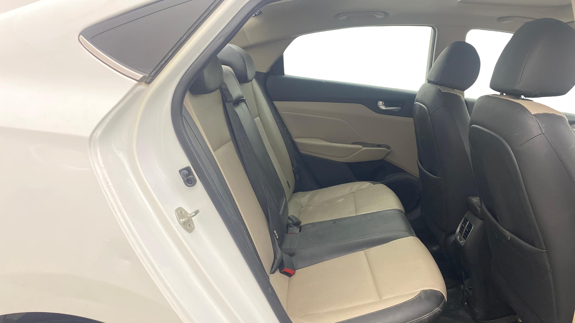 View 2019 Hyundai Verna 1.6 VTVT SX (O) AT Image 30 Used 2019 Hyundai Verna 1.6 VTVT SX (O) AT Image 30