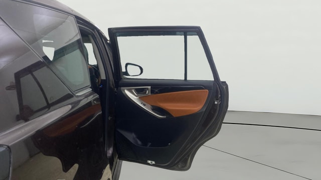 View Toyota Innova Crysta Image 7 Used Toyota Innova Crysta Image 7