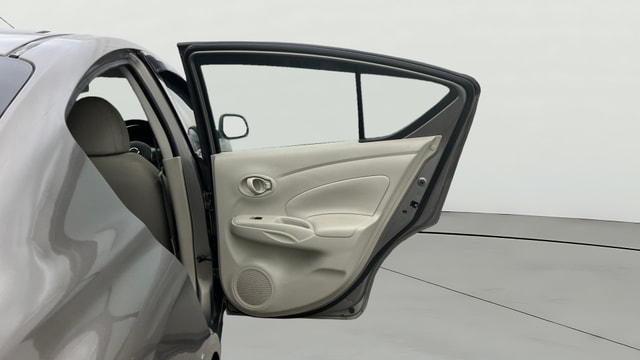 View Nissan Sunny Image 7 Used Nissan Sunny Image 7