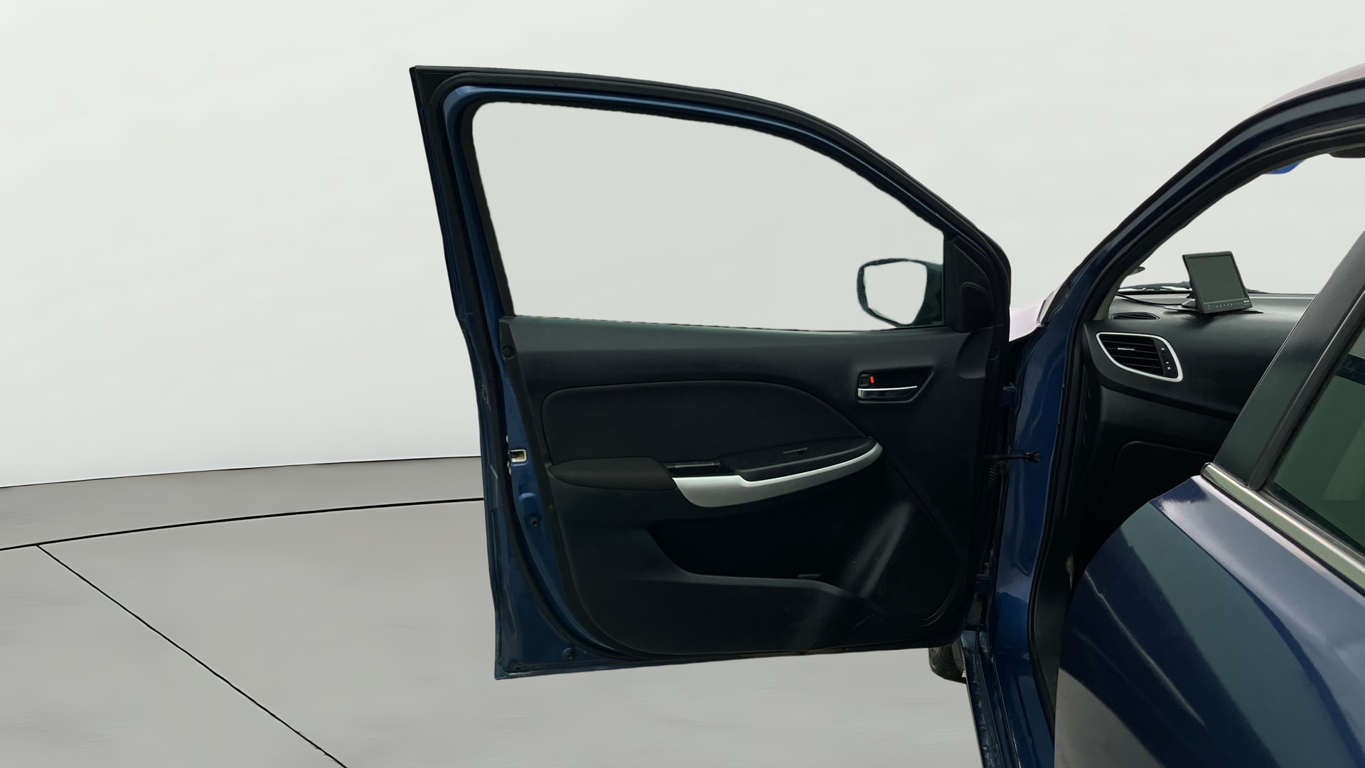 View 2017 Maruti Suzuki 1000 Base Variant Image 31 Used 2017 Maruti Suzuki 1000 Base Variant Image 31