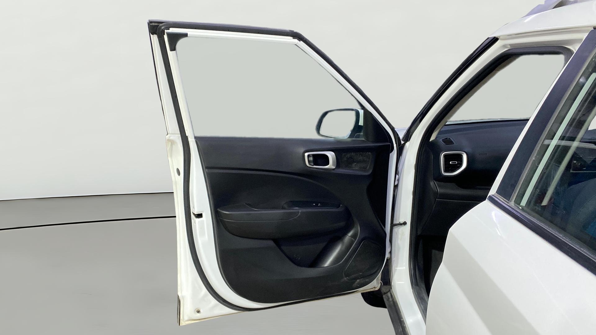 View 2021 Hyundai Venue S 1.2 Petrol Image 30 Used 2021 Hyundai Venue S 1.2 Petrol Image 30
