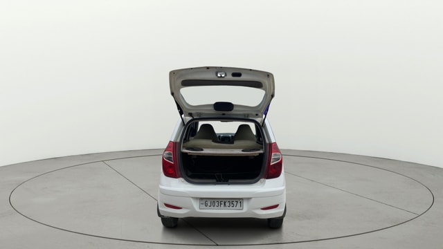 View Hyundai i10 Image 33 Used Hyundai i10 Image 33