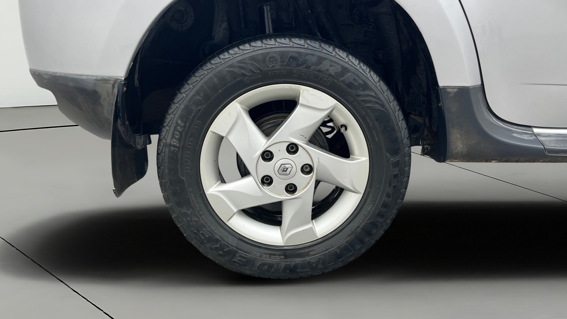 View 2013 Renault Duster Diesel 85PS STD Image 23 Used 2013 Renault Duster Diesel 85PS STD Image 23
