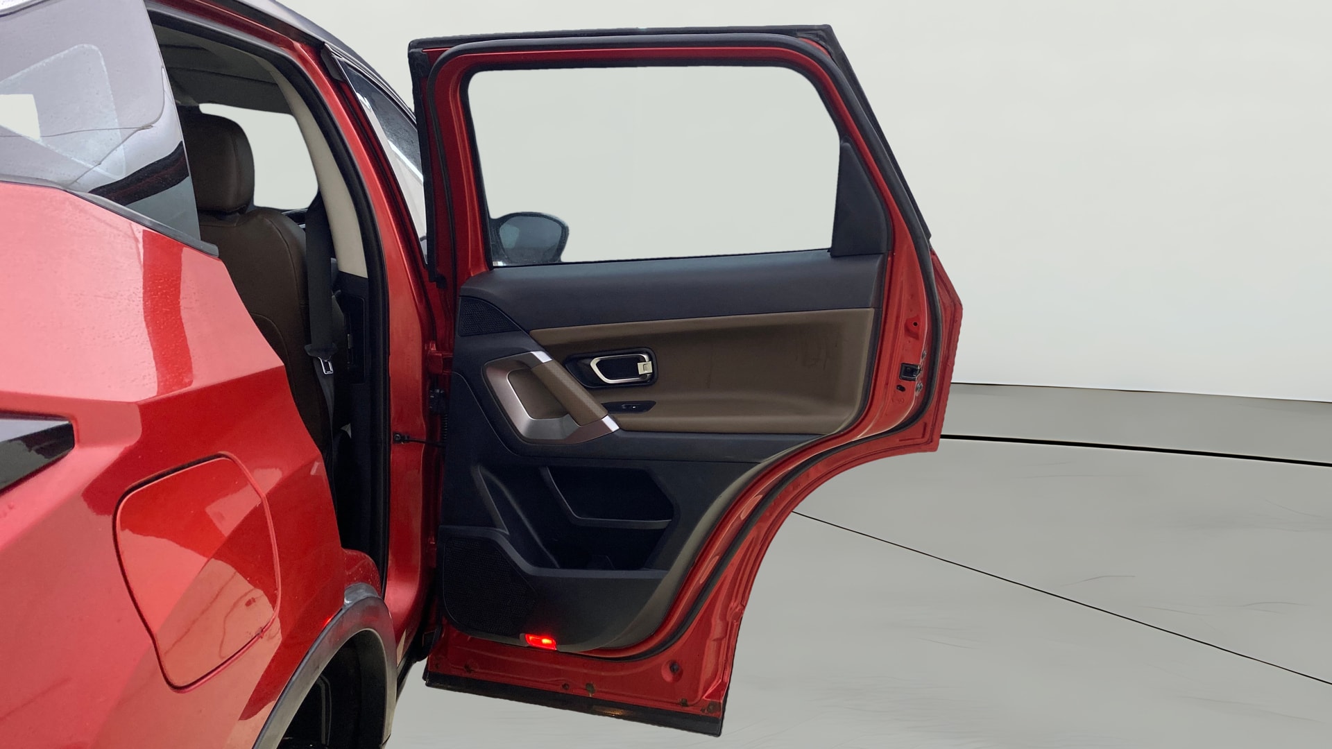 View 2022 Tata Harrier XE Image 6 Used 2022 Tata Harrier XE Image 6