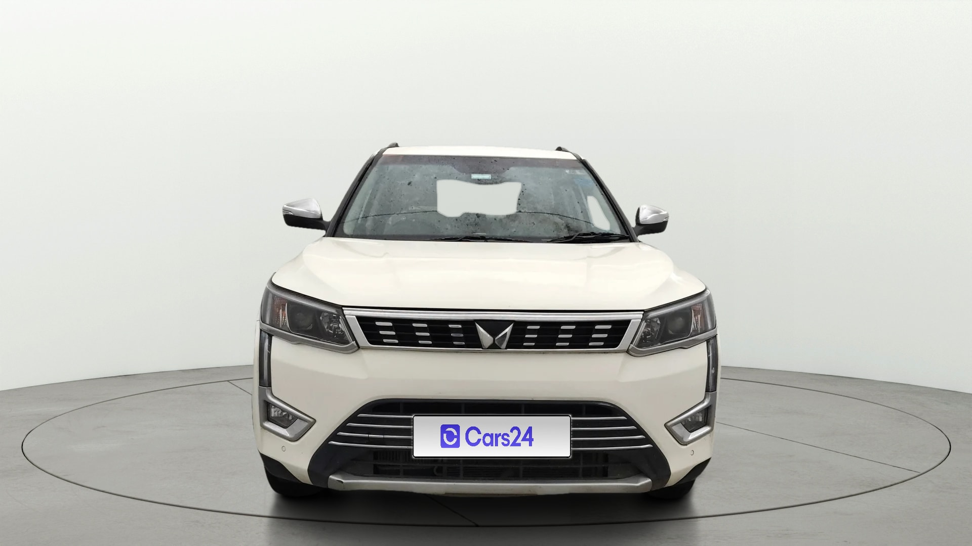Used 2024 Mahindra XUV300 Used 2024 Mahindra XUV300