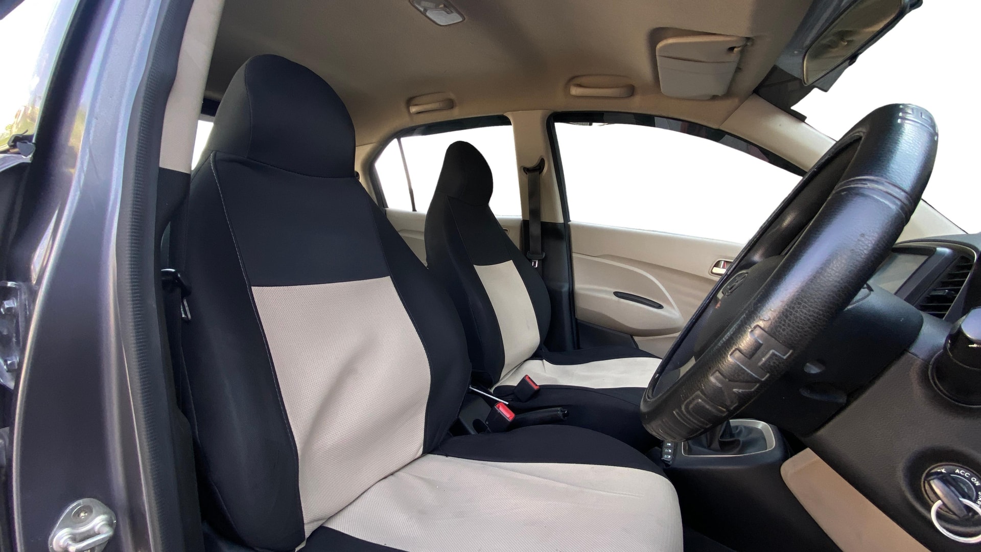 View 2019 Hyundai New Santro D-Lite Petrol Image 25 Used 2019 Hyundai New Santro D-Lite Petrol Image 25