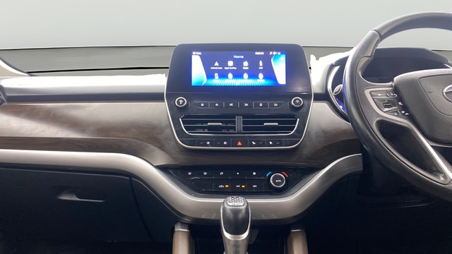 View Tata Harrier Image 17 Used Tata Harrier Image 17