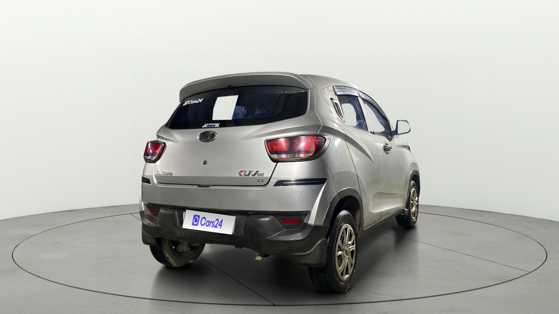 View 2016 Mahindra KUV100 K4 Plus Petrol 6 Seater BS IV Image 41 Used 2016 Mahindra KUV100 K4 Plus Petrol 6 Seater BS IV Image 41