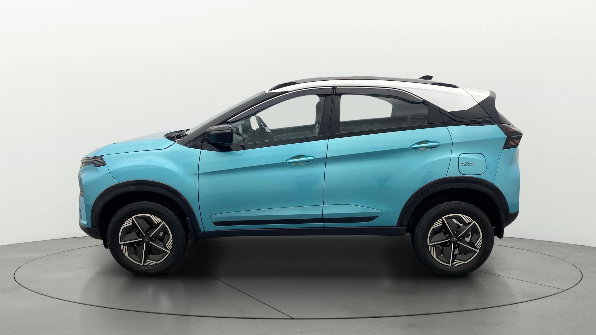 View 2023 Tata Nexon Revotron XE Image 5 Used 2023 Tata Nexon Revotron XE Image 5