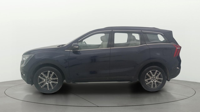 View Mahindra XUV700 Image 28 Used Mahindra XUV700 Image 28