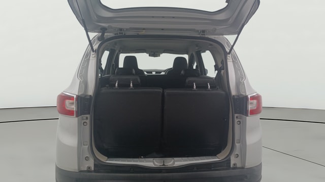 View Renault Triber Image 41 Used Renault Triber Image 41
