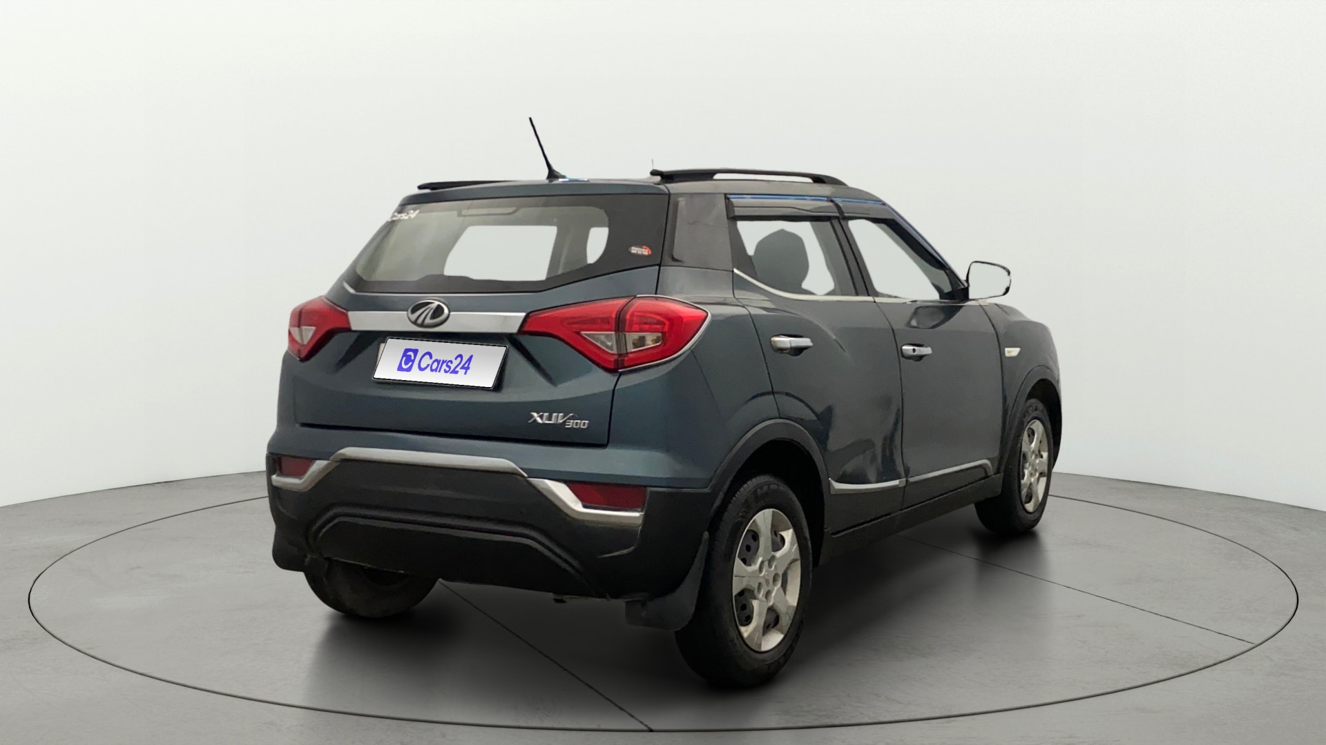 Used 2022 Mahindra XUV300 Used 2022 Mahindra XUV300