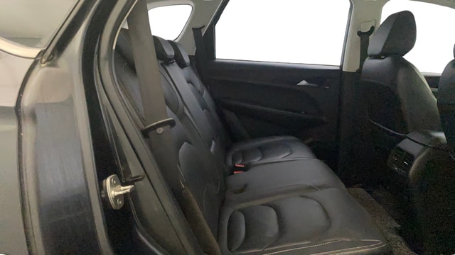 View MG Hector Image 38 Used MG Hector Image 38