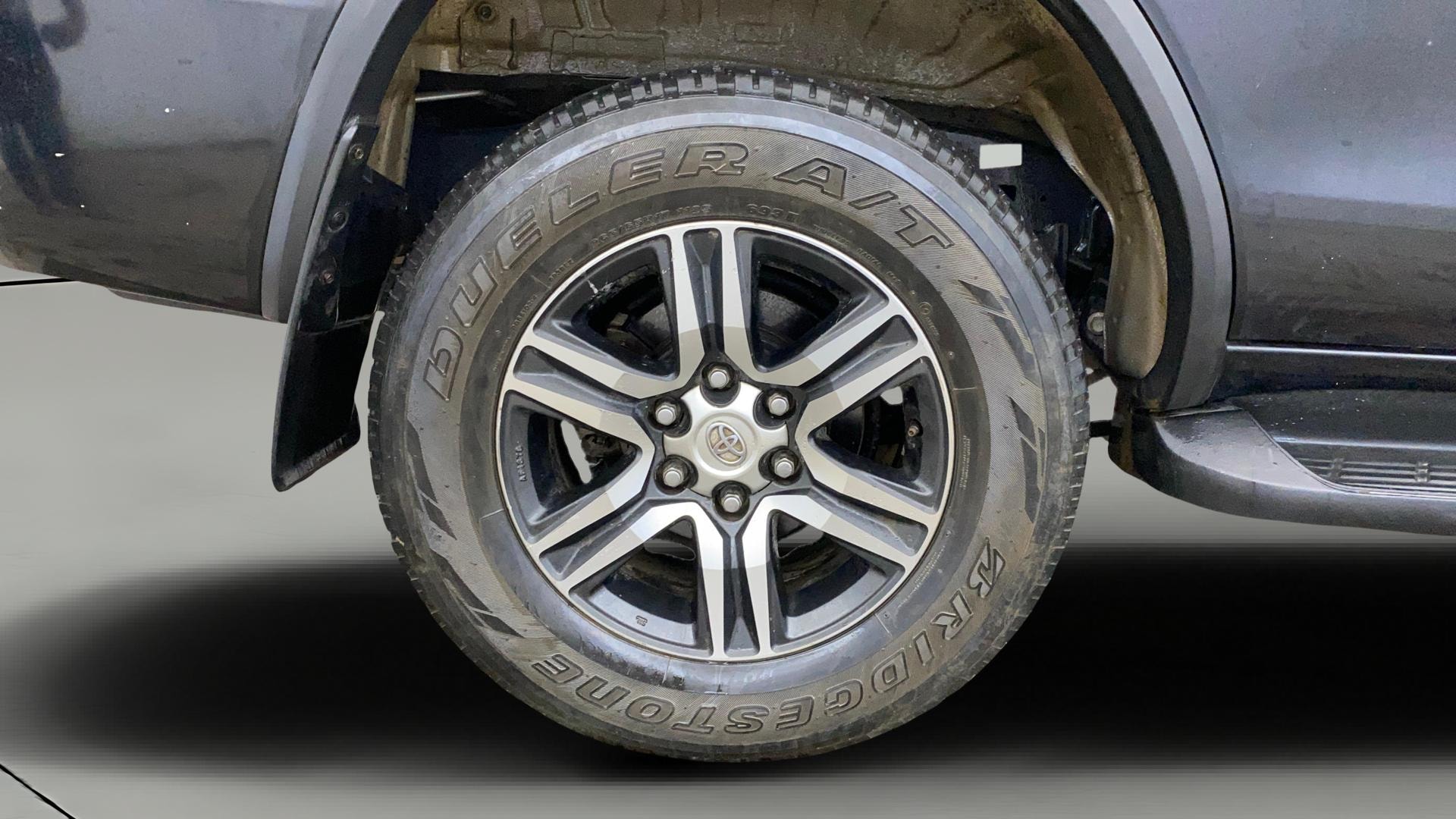 View 2021 Toyota Fortuner 2.8 4X2 MT Image 26 Used 2021 Toyota Fortuner 2.8 4X2 MT Image 26