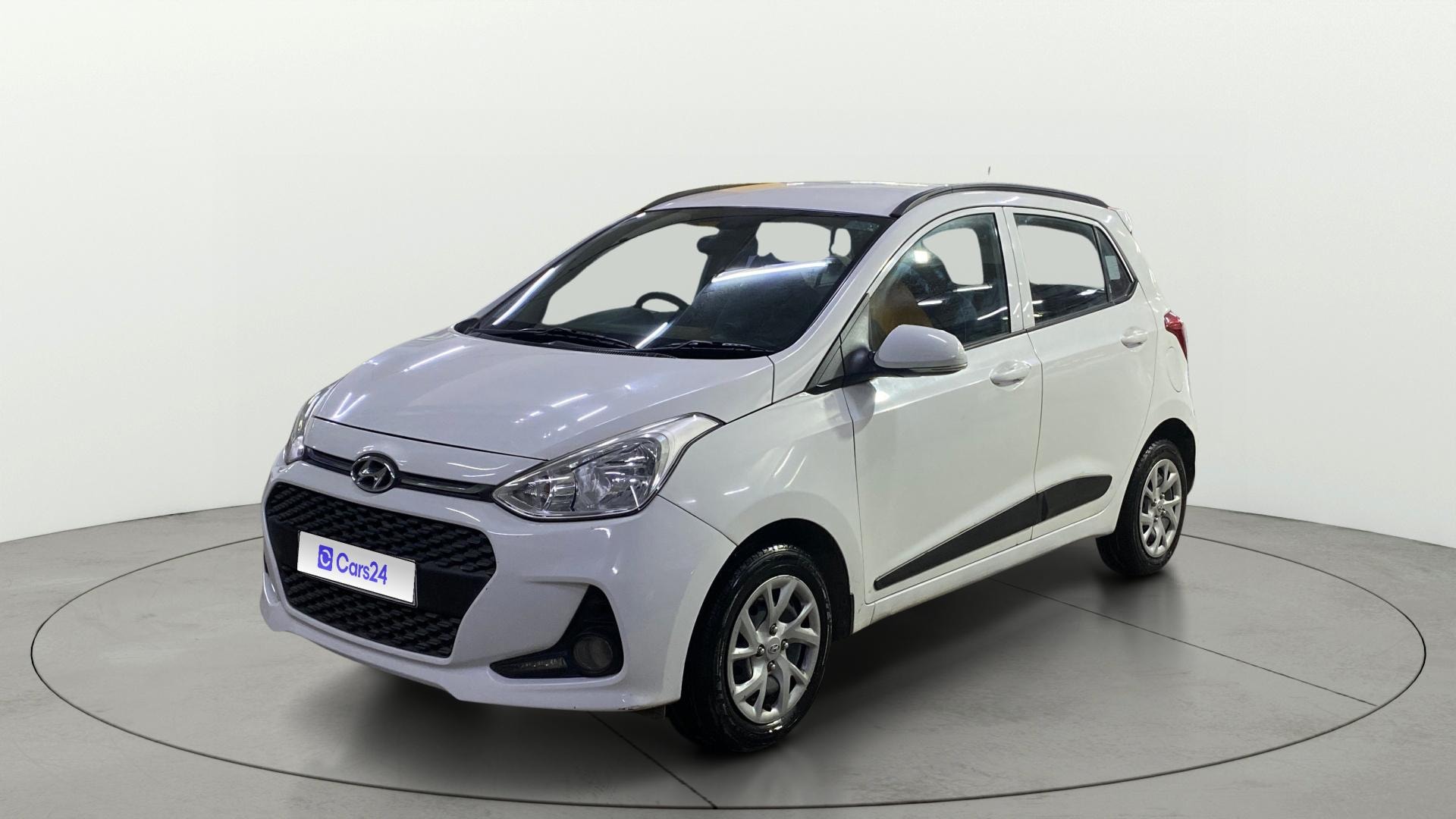 View 2019 Hyundai Grand i10 Sportz 1.2 Kappa Image 21 Used 2019 Hyundai Grand i10 Sportz 1.2 Kappa Image 21