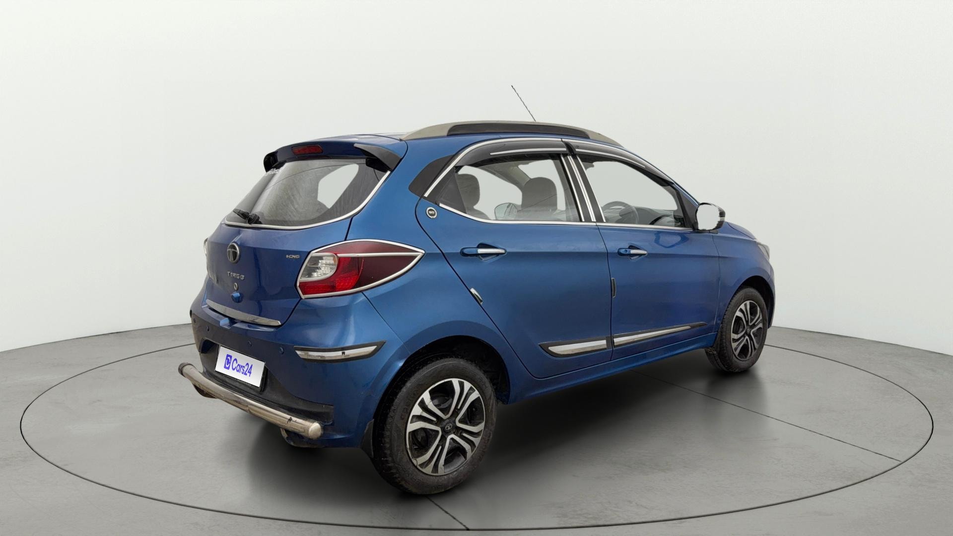 View 2024 Tata Tiago Revotorq XB Image 42 Used 2024 Tata Tiago Revotorq XB Image 42