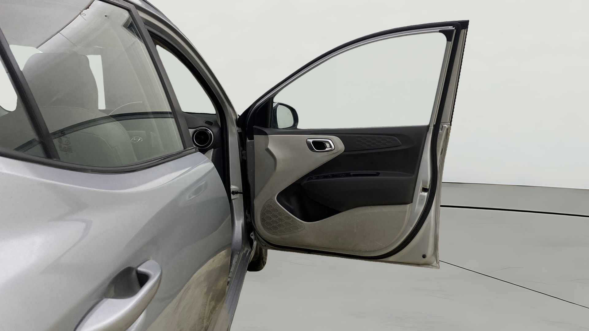 View 2020 Hyundai Grand i10 Nios Sportz Petrol AMT Image 44 Used 2020 Hyundai Grand i10 Nios Sportz Petrol AMT Image 44
