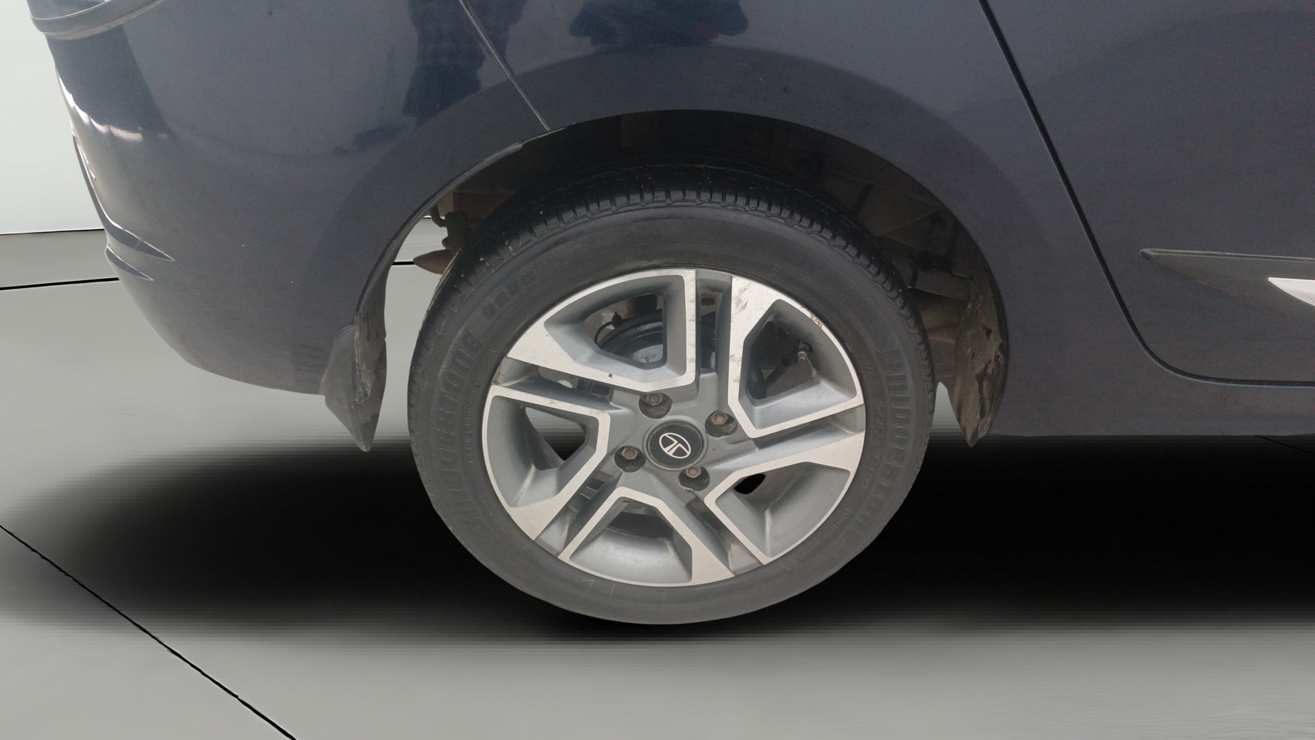 View 2022 Tata Tigor XE Diesel Image 32 Used 2022 Tata Tigor XE Diesel Image 32