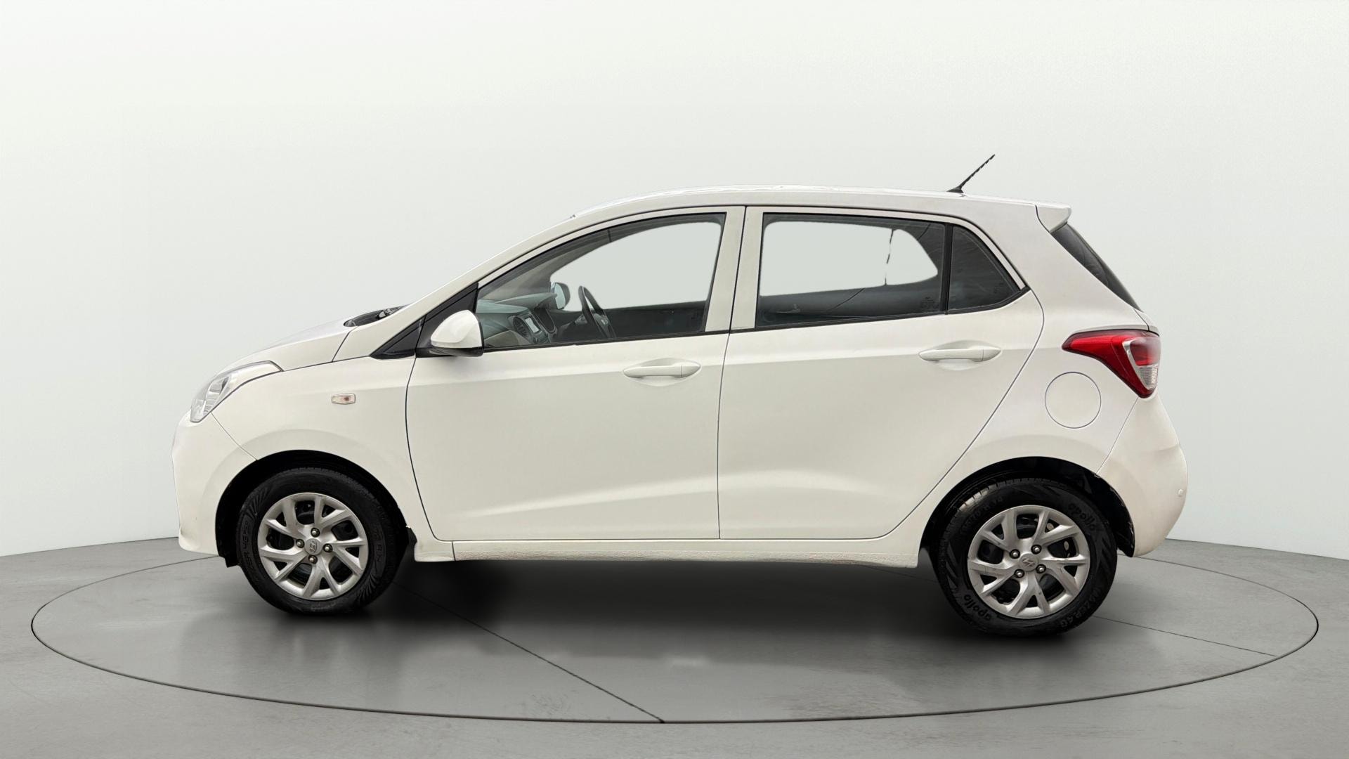 Used 2018 Hyundai Grand i10 Used 2018 Hyundai Grand i10