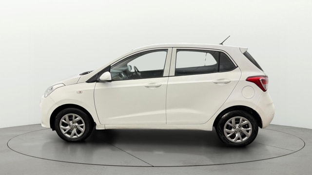 View Hyundai Grand i10 Image 5 Used Hyundai Grand i10 Image 5