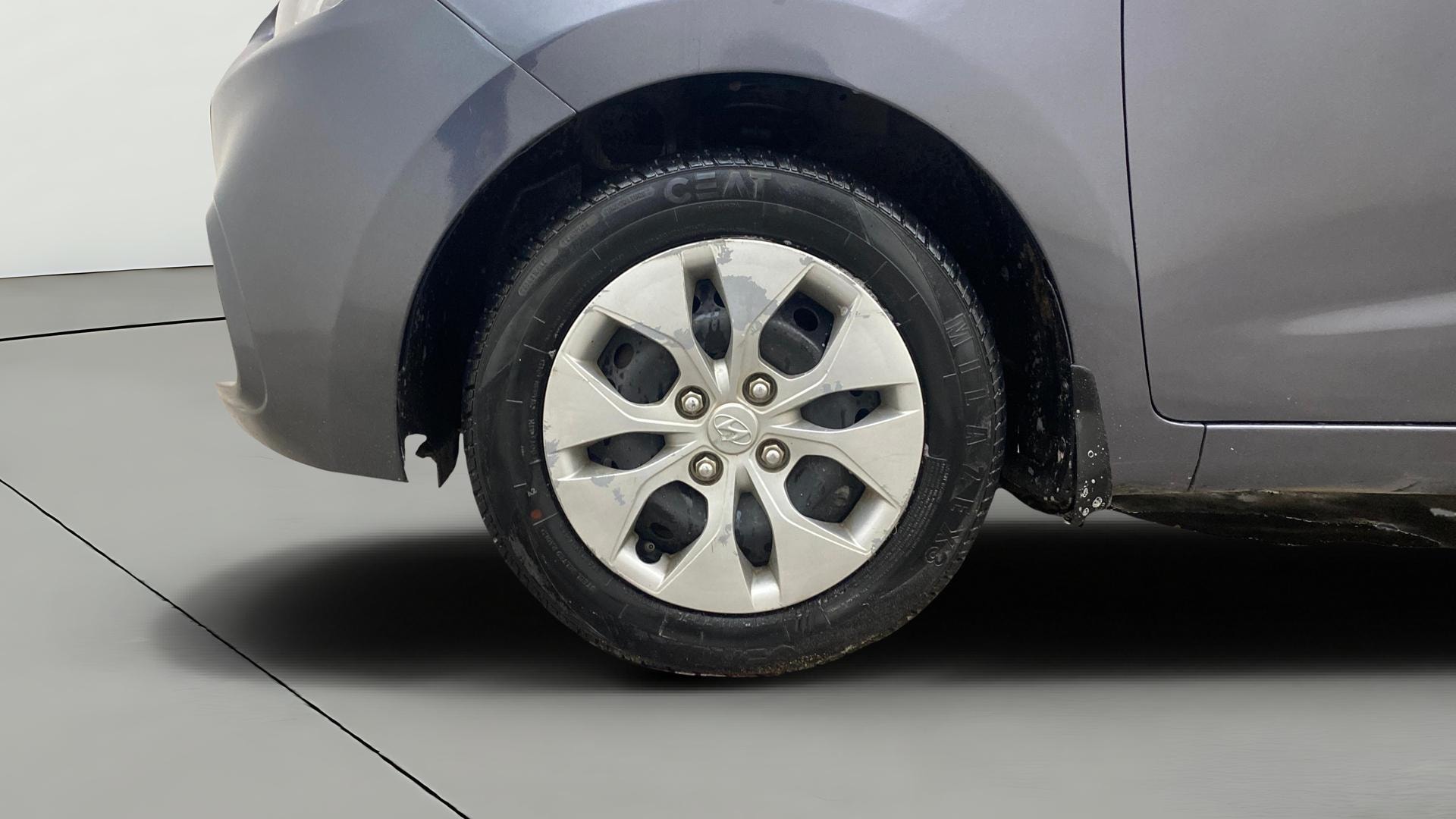 View 2017 Hyundai Xcent S AT Petrol Image 27 Used 2017 Hyundai Xcent S AT Petrol Image 27