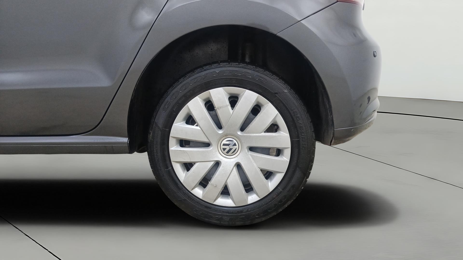 View 2013 Volkswagen Polo 1.2 Comfortline Petrol Image 11 Used 2013 Volkswagen Polo 1.2 Comfortline Petrol Image 11