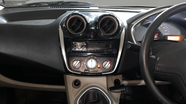 View Datsun Go Image 17 Used Datsun Go Image 17