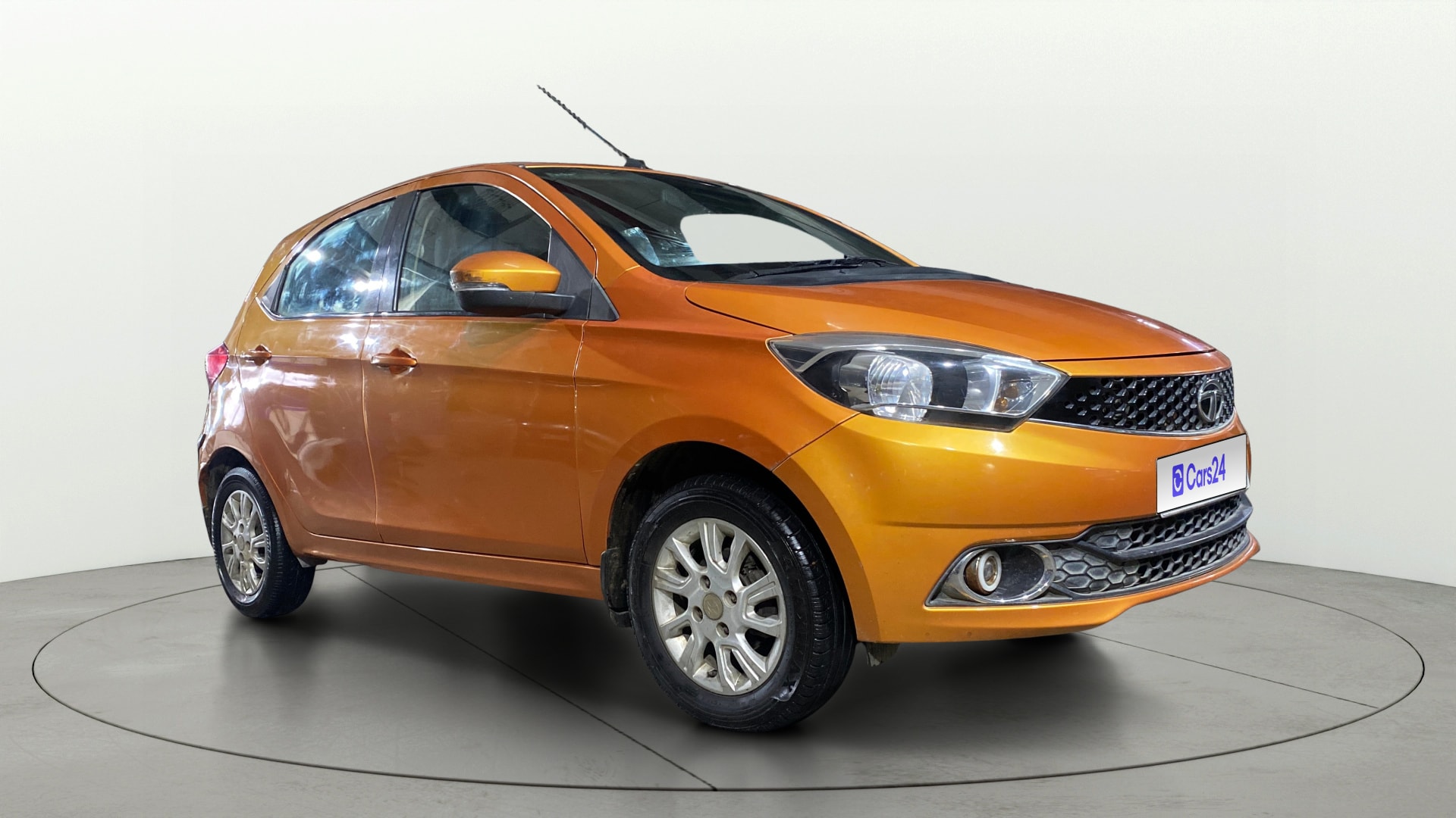 View 2018 Tata Tiago Revotorq XB Image 35 Used 2018 Tata Tiago Revotorq XB Image 35