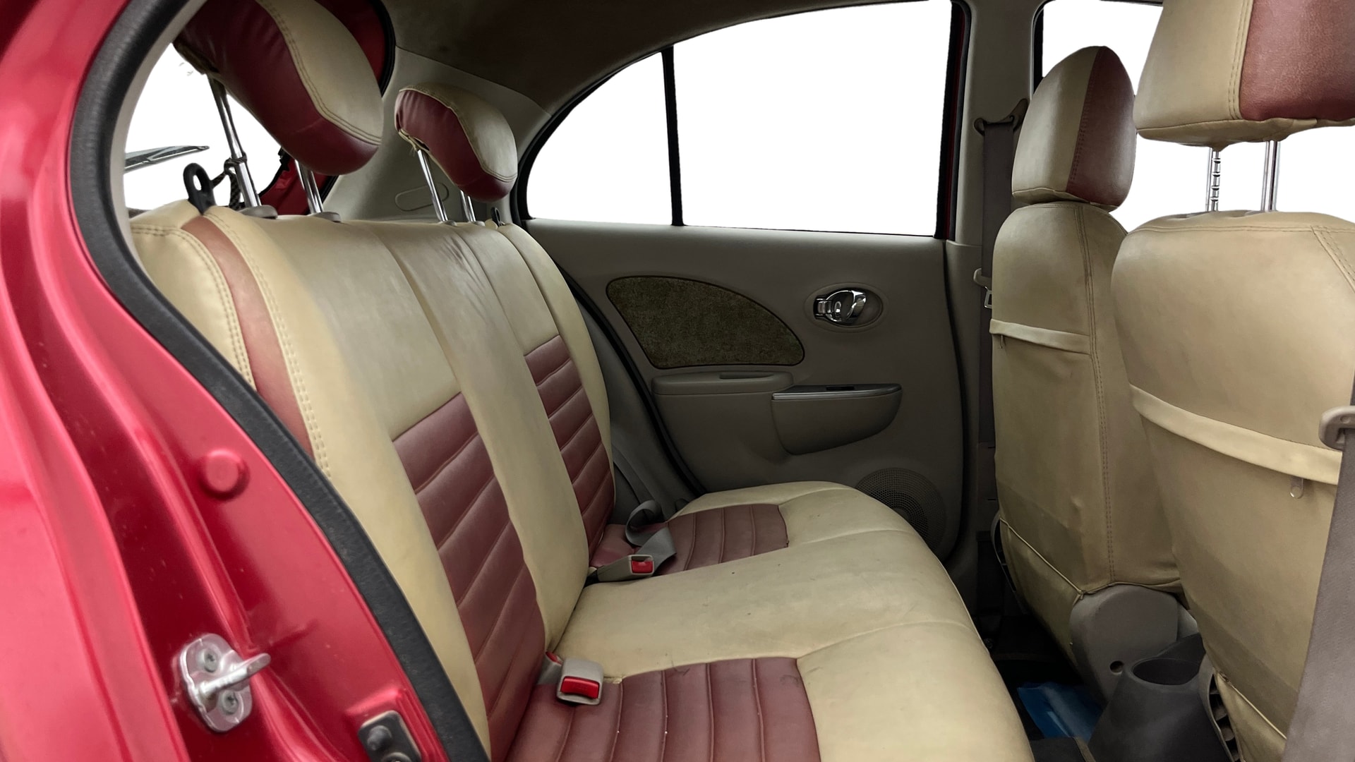 View 2013 Nissan Micra XV (CVT) Image 28 Used 2013 Nissan Micra XV (CVT) Image 28