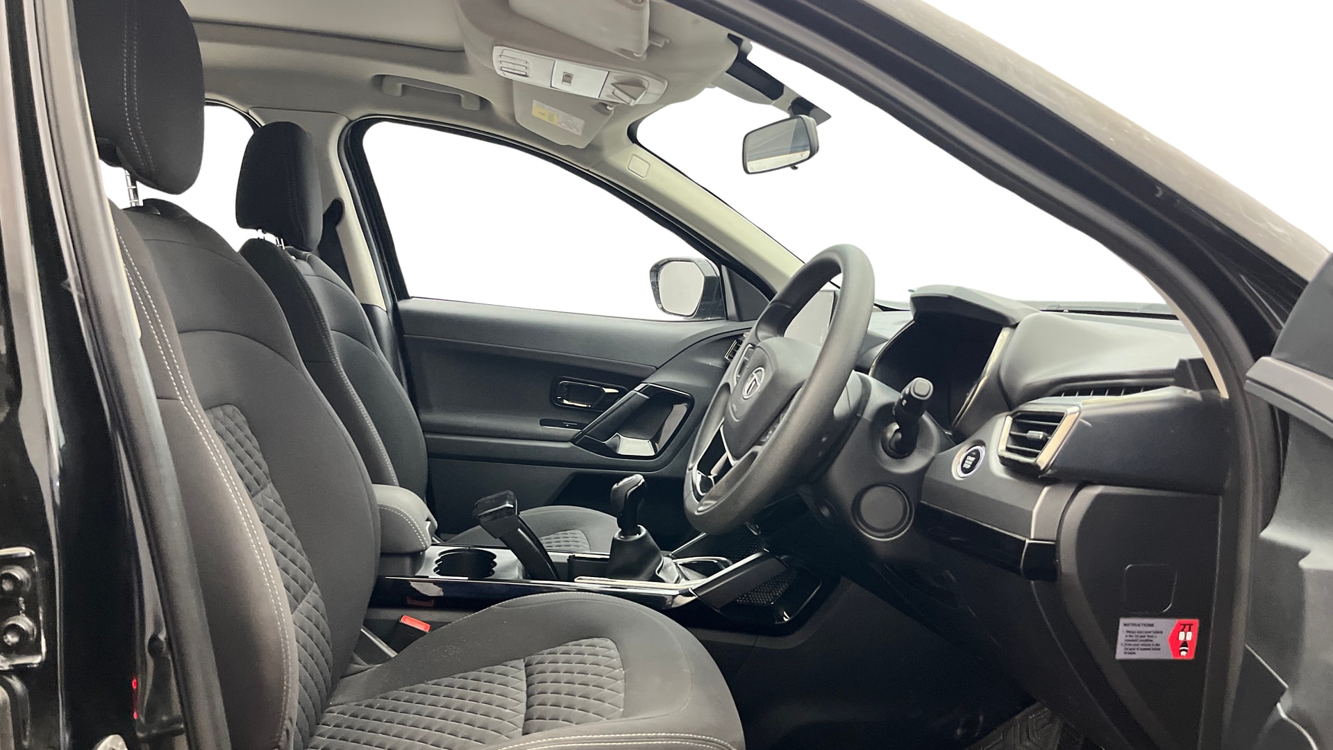 View 2023 Tata Harrier XE Image 18 Used 2023 Tata Harrier XE Image 18