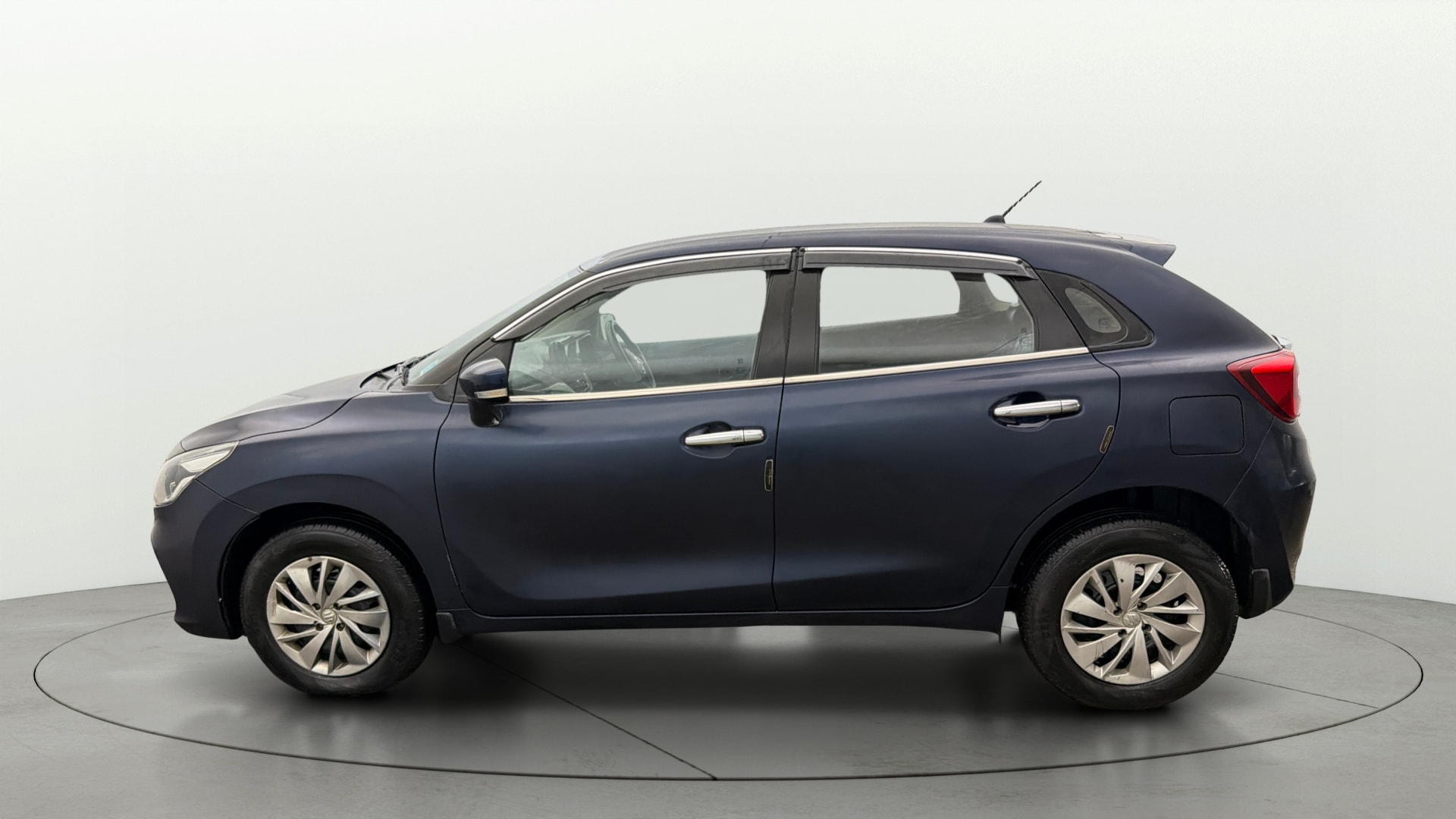 View 2022 Maruti Suzuki 1000 Base Variant Image 5 Used 2022 Maruti Suzuki 1000 Base Variant Image 5